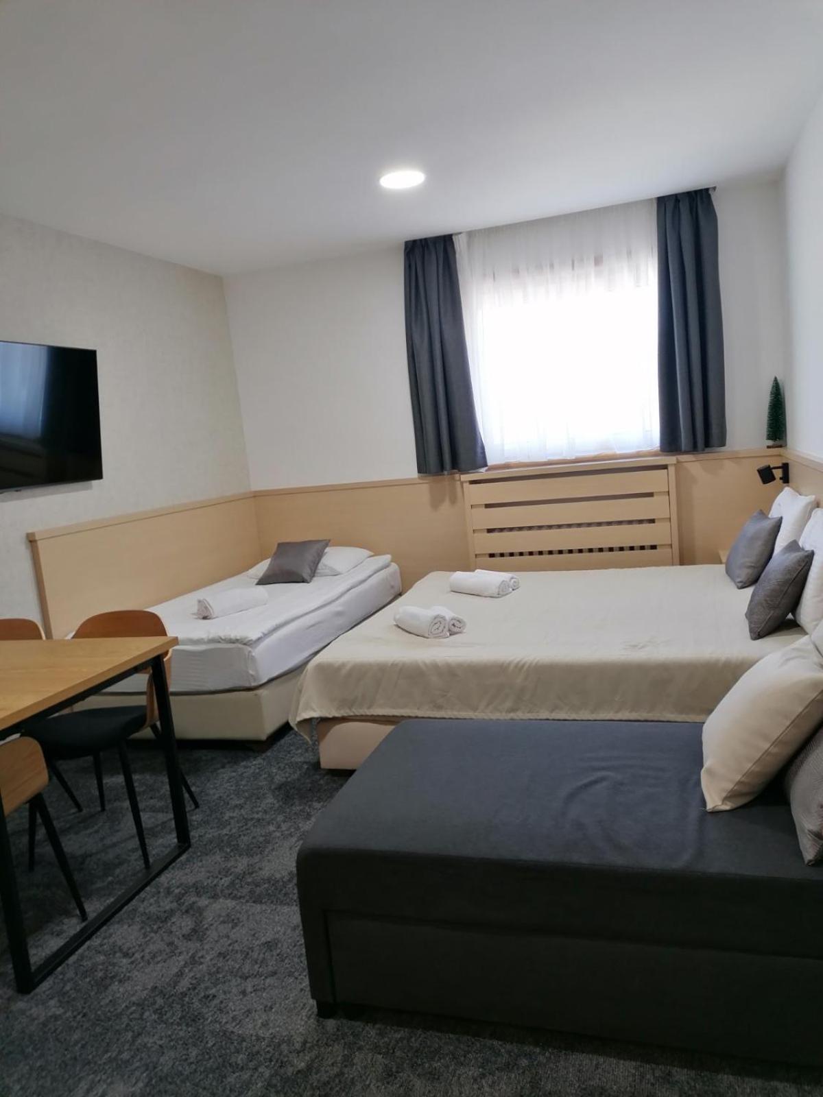 Kopaonik011 Konaci&Woodside Apartments Kamer foto
